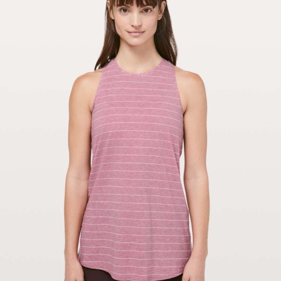 Lululemon 'All tied up' Tanks - Picture 4 of 5